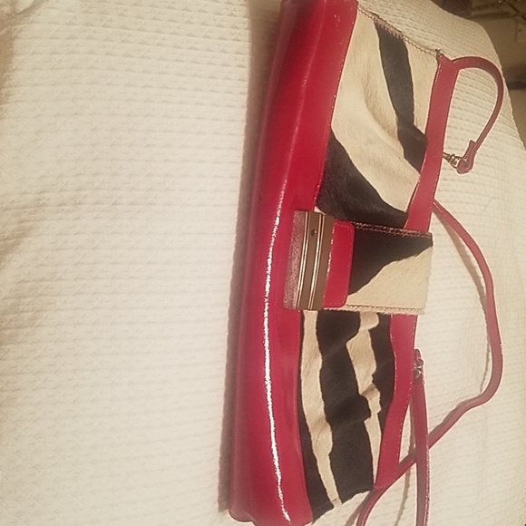 Purse - Picture 1 of 1